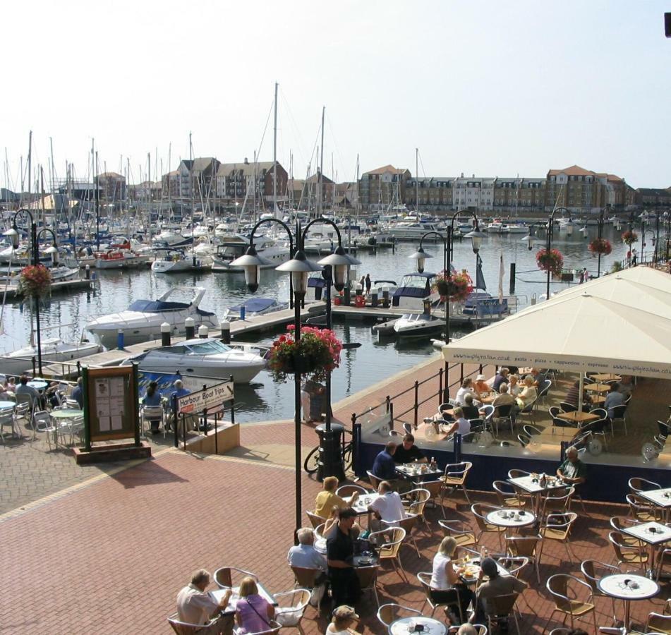 Eastbourne, Sovereign Harbour Holiday Home Екстер'єр фото